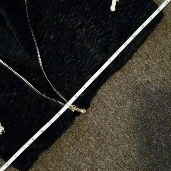 Versace Collection - Picture 10 of 10